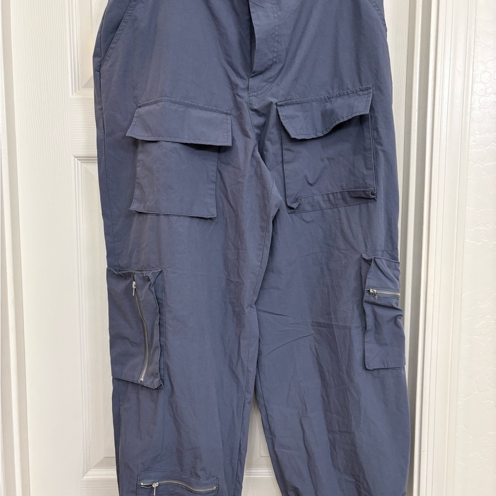 Women’s Cargo Pants in Blue